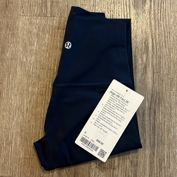 Lululemon align hr pant 28” - Picture 4 of 6